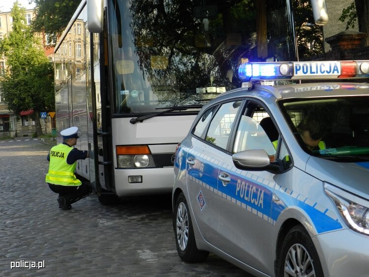 Bezpieczny autobus. Policja apeluje!