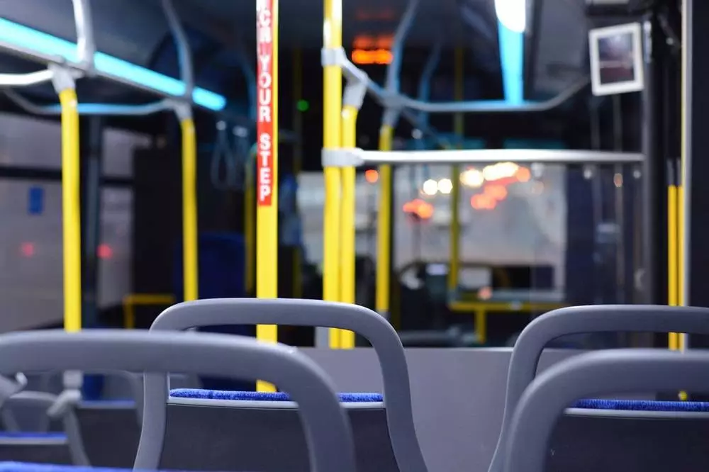 Jak będą jeździć autobusy w okresie Wszystkich Świętych? / fot. Pixabay
