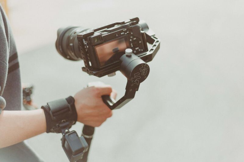 Jak wygląda produkcja filmów reklamowych?