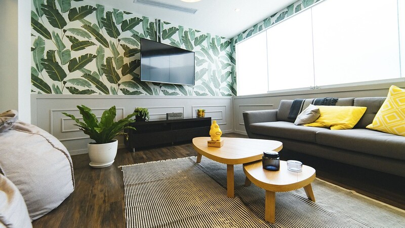 Salon w stylu urban jungle - inspiracje i pomysły