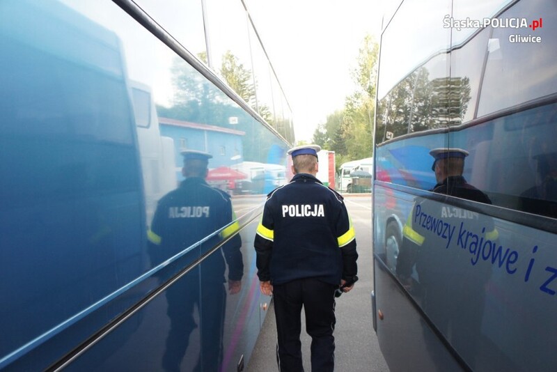 Wakacyjna kontrola autokarów